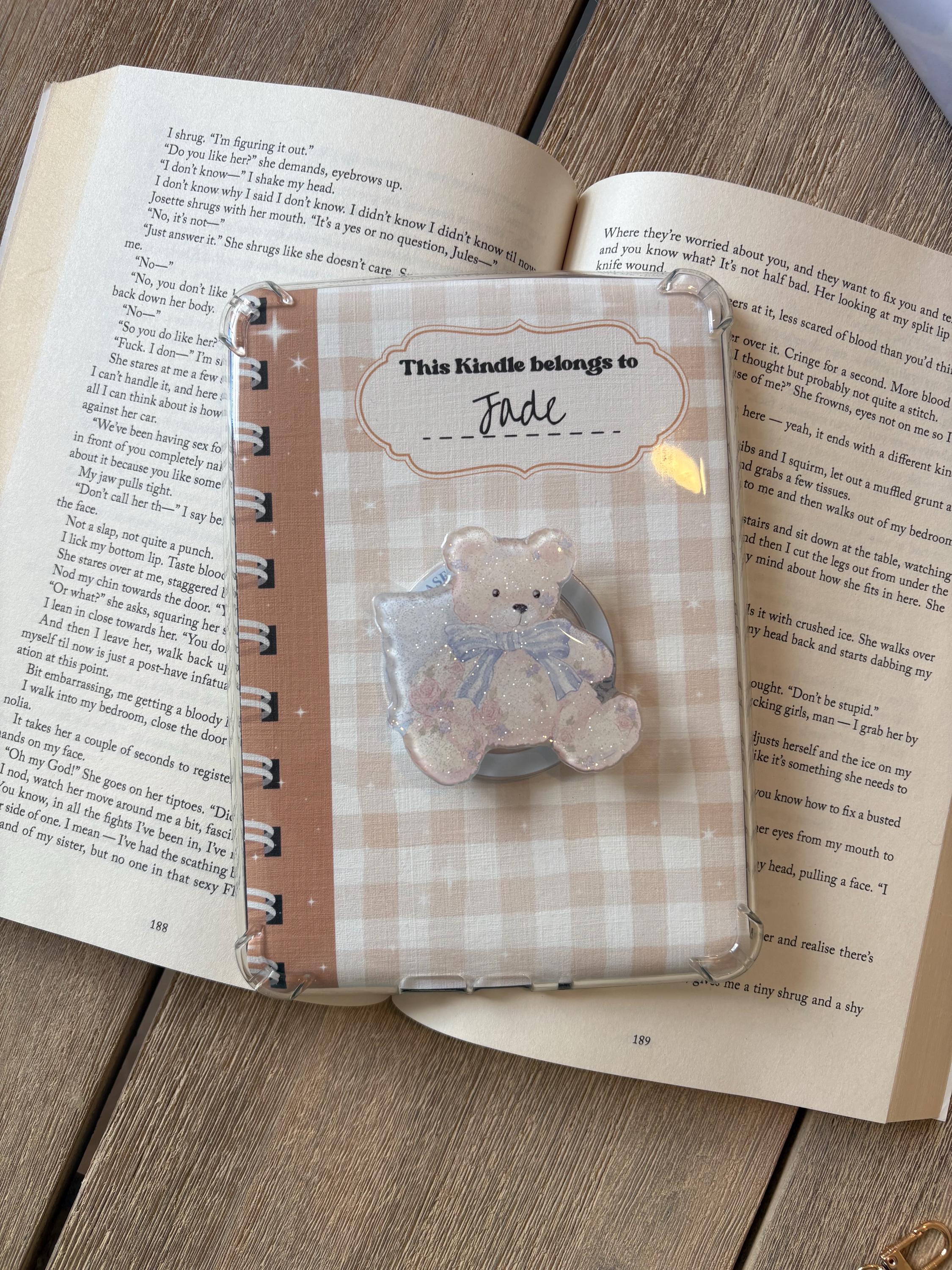 Bear and Bow Magnetic Kindle grip