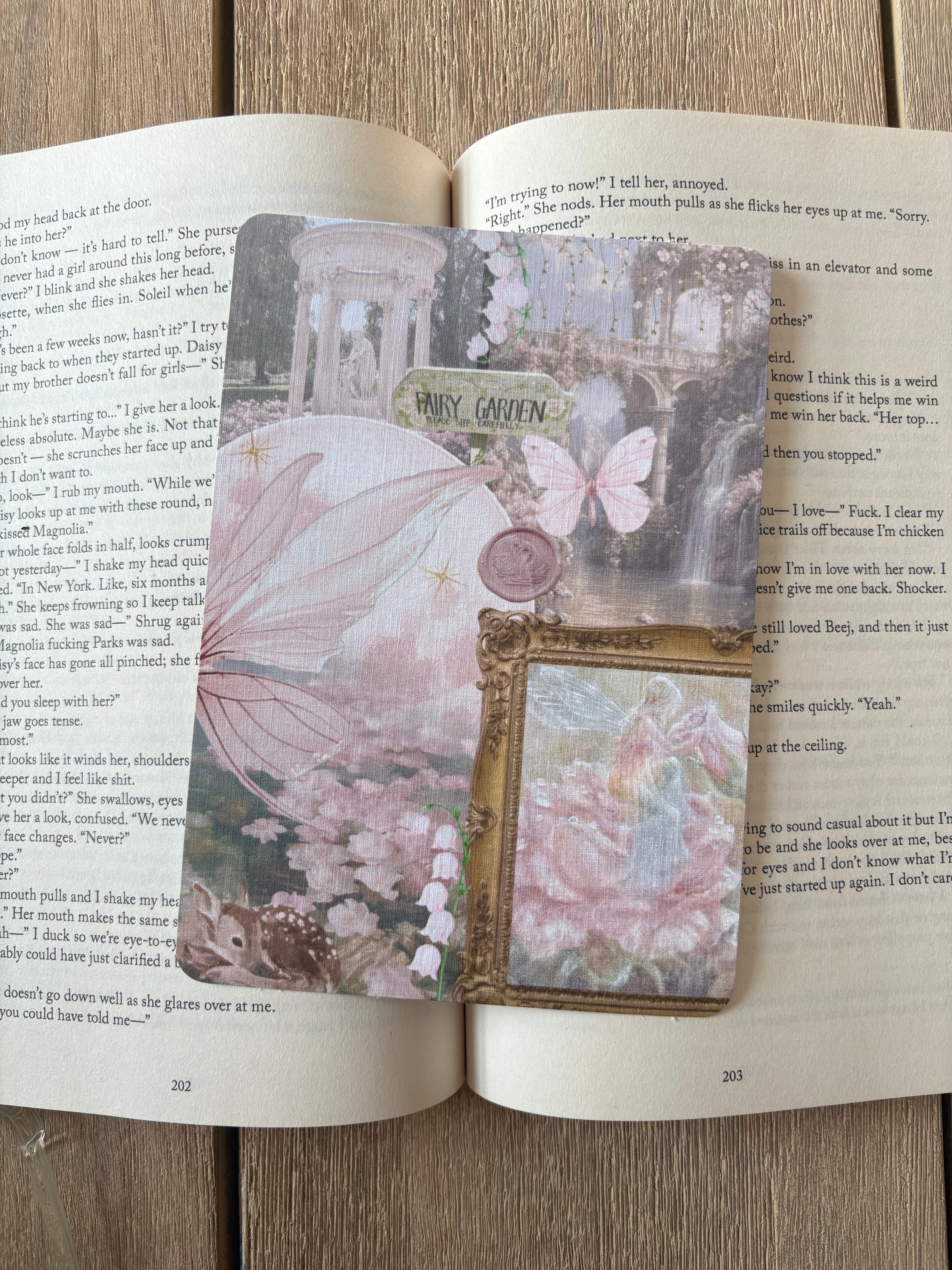 Cottagecore Pink - Fairy Kindle Insert