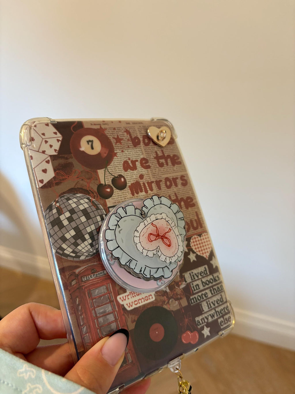 Blue Heart and Bow Magnetic Kindle Grip