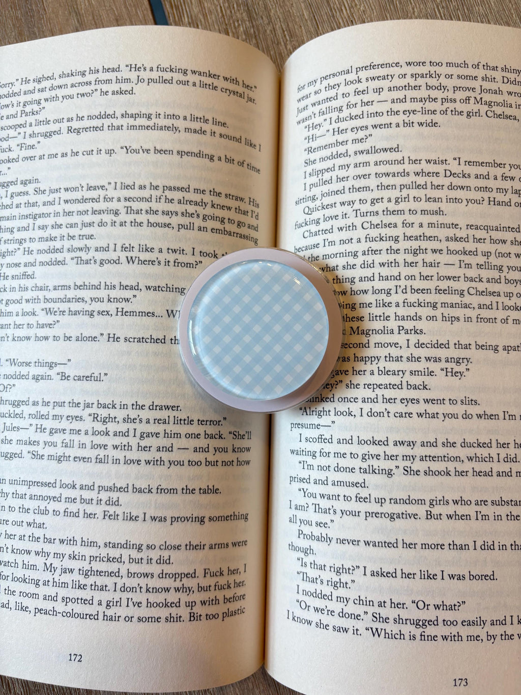 Gingham Magnetic kindle grips/ blue, pink, green and purple