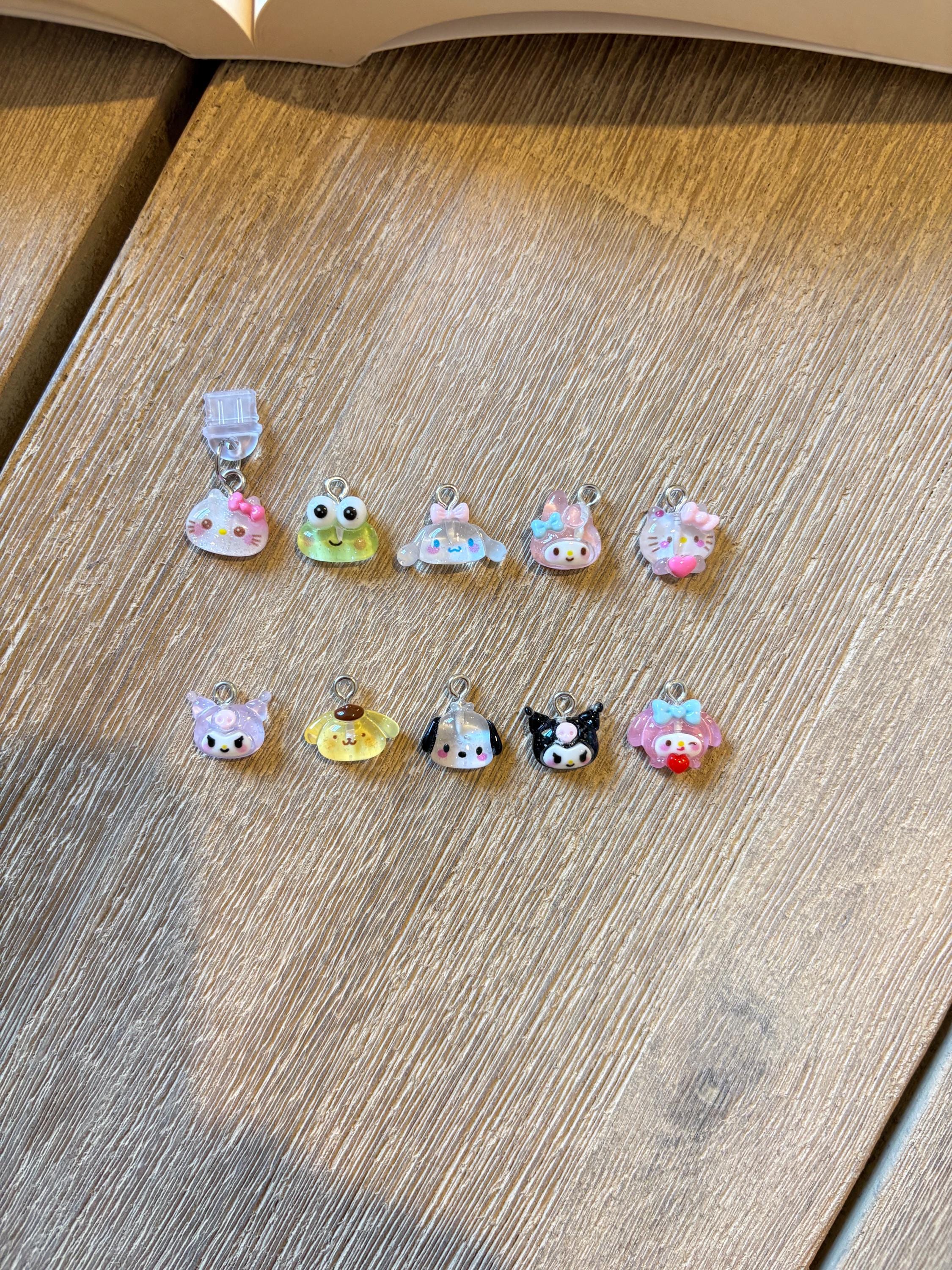 Character Dust plug charms
