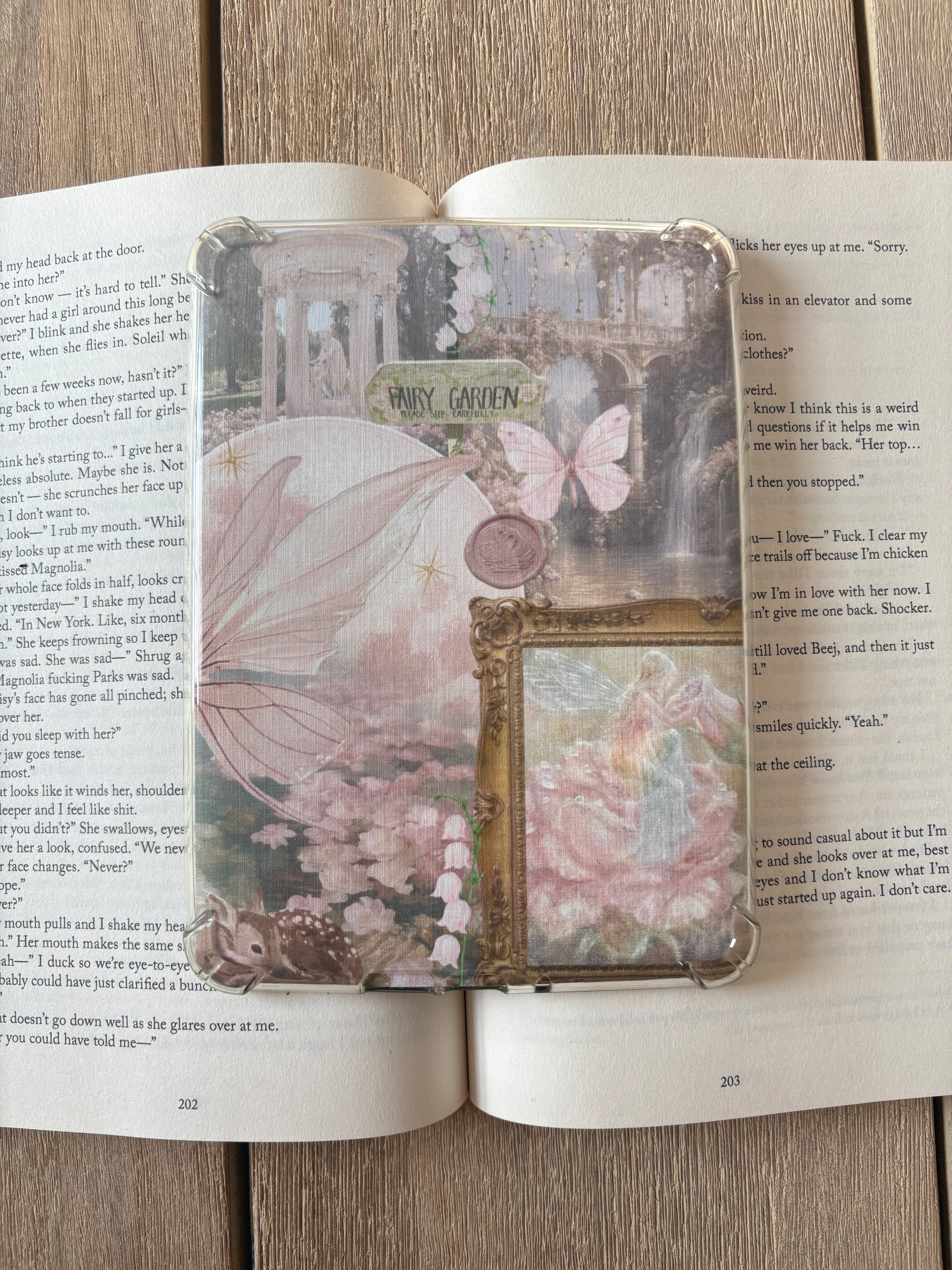 Cottagecore Pink - Fairy Kindle Insert