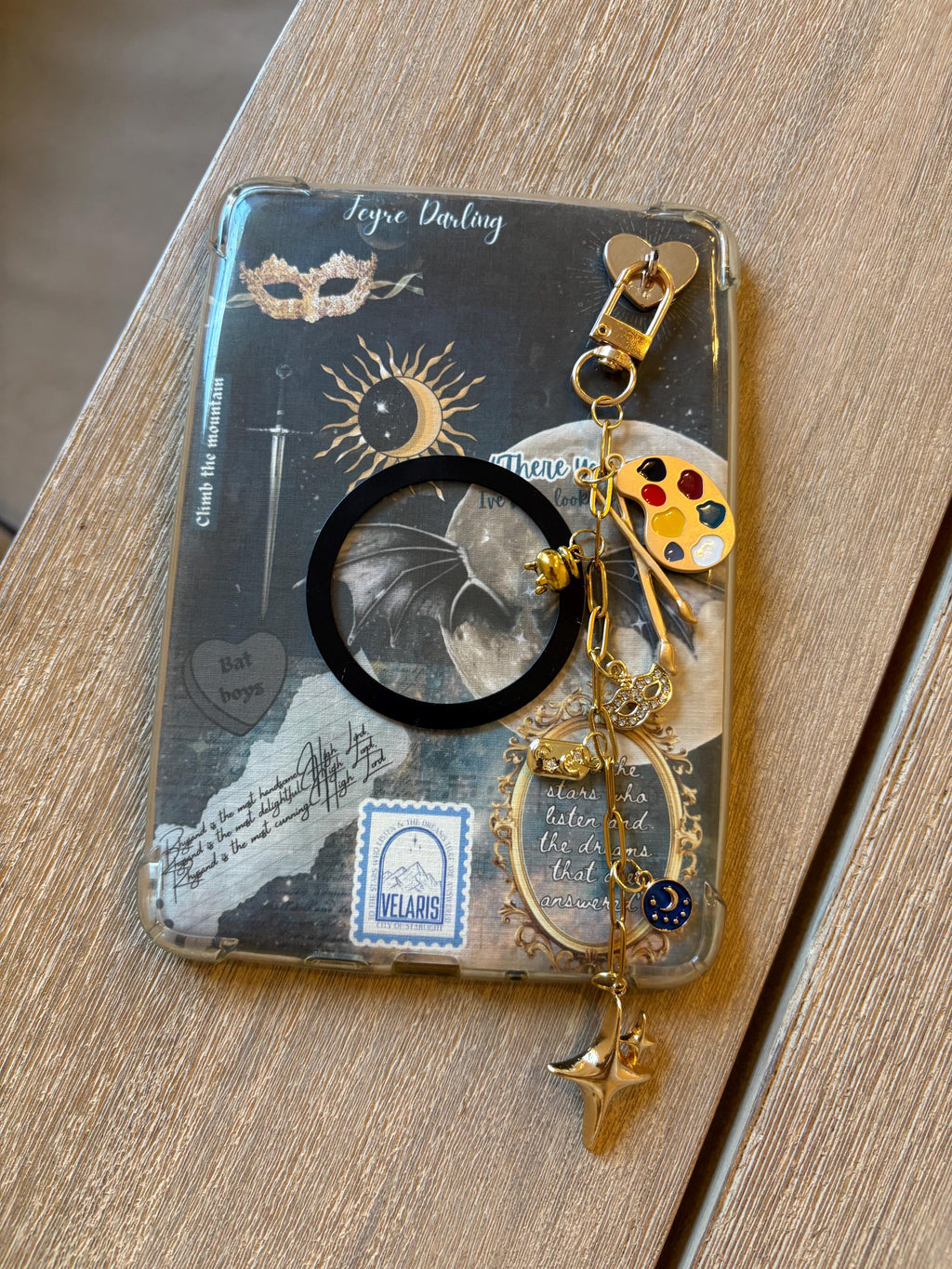 ACOTAR Kindle Charm