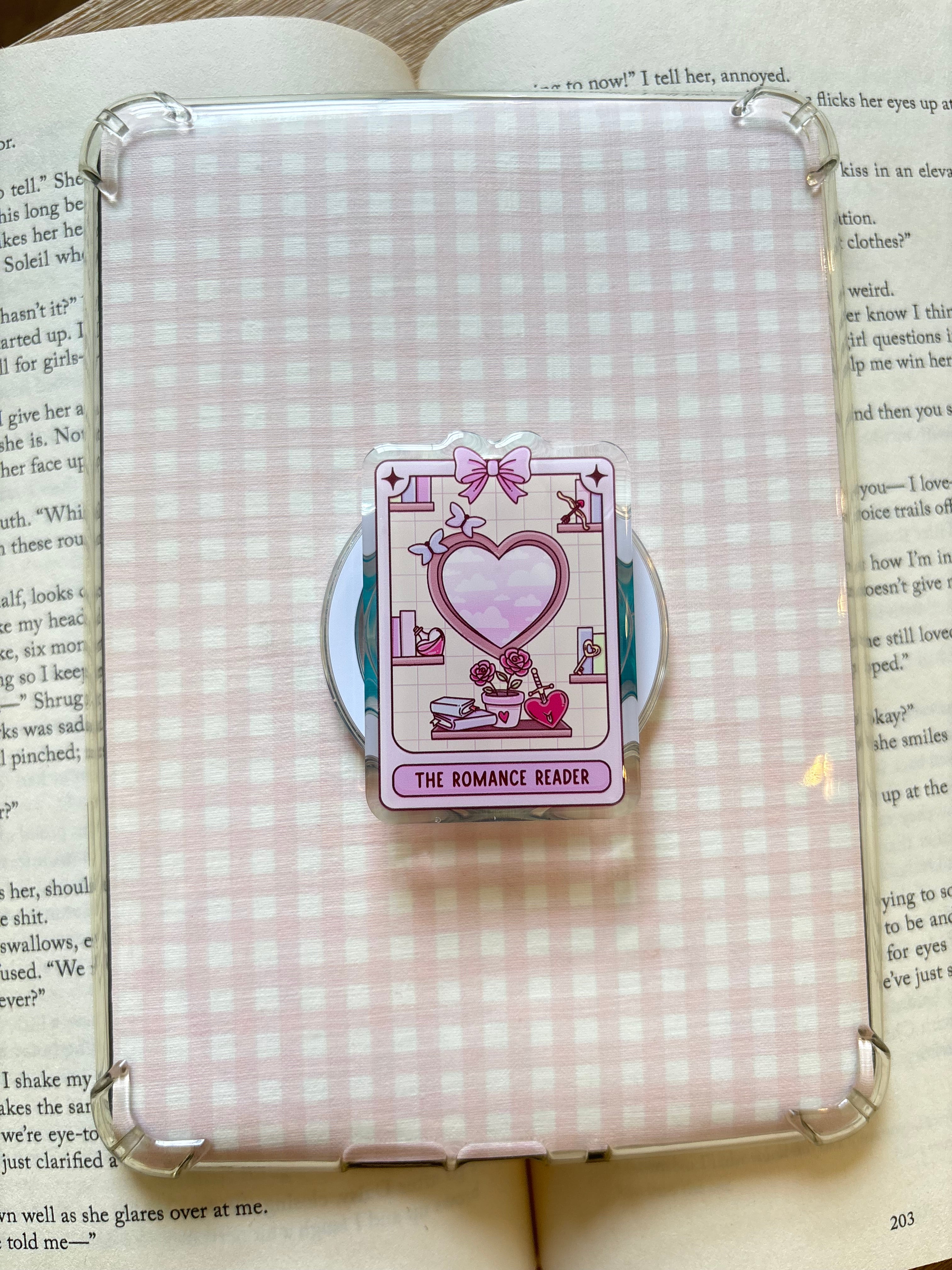 The Romance Reader Pink Magnetic Kindle grip