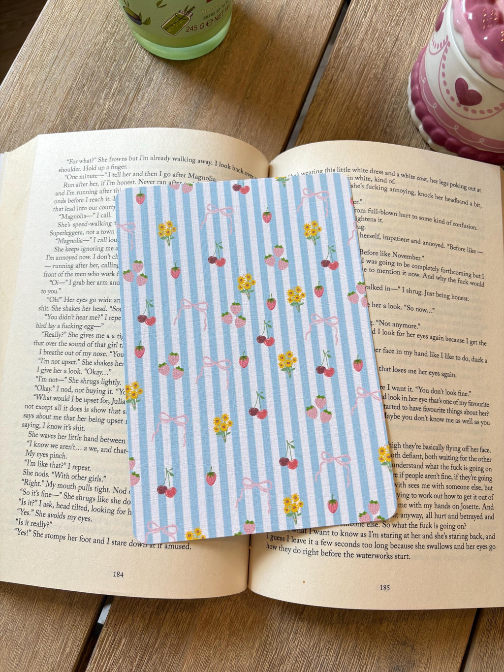 Blue Stripe, flowers and fruit Kindle Insert
