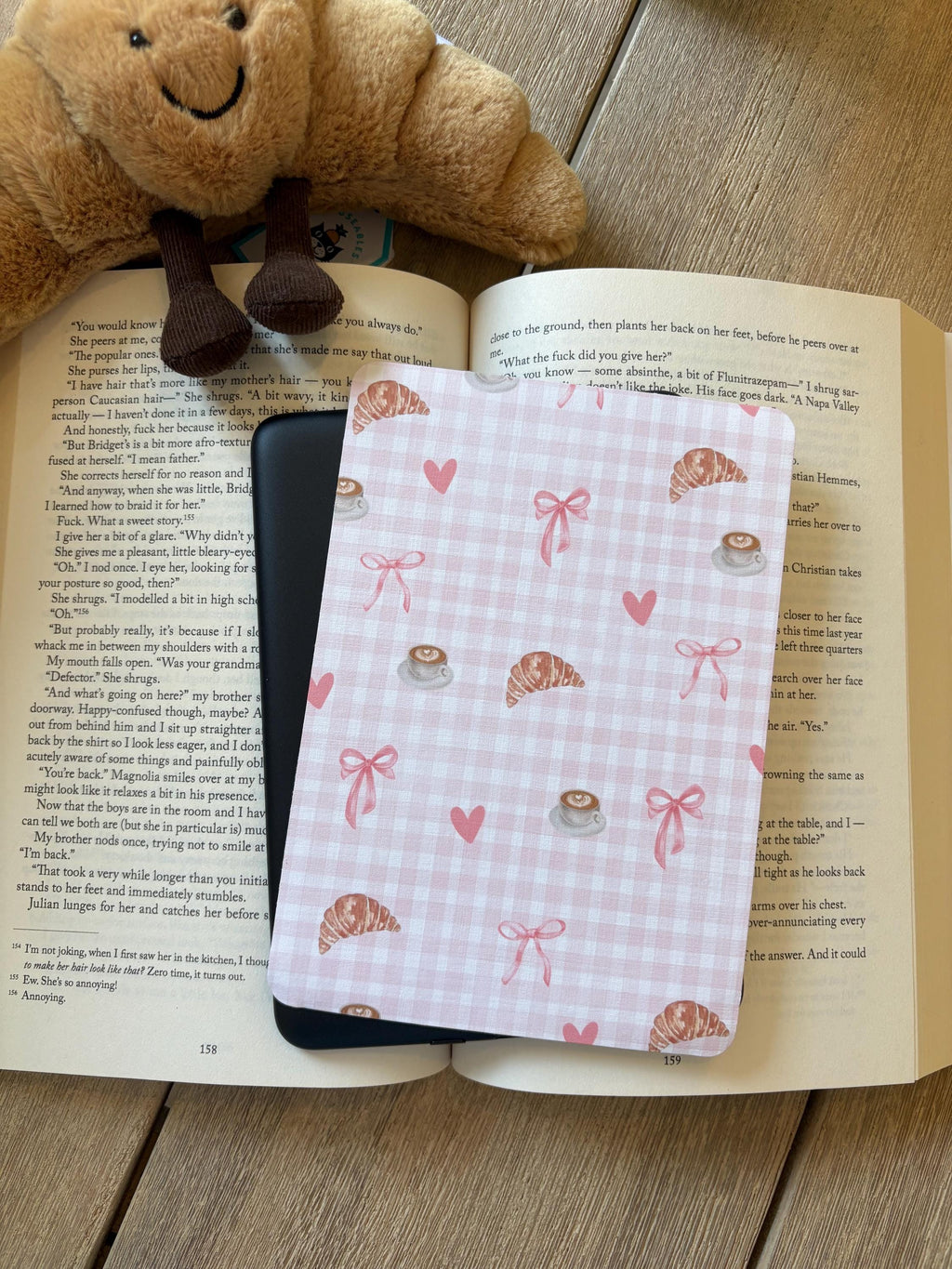 Brunch and Bows Kindle insert, Pink gingham