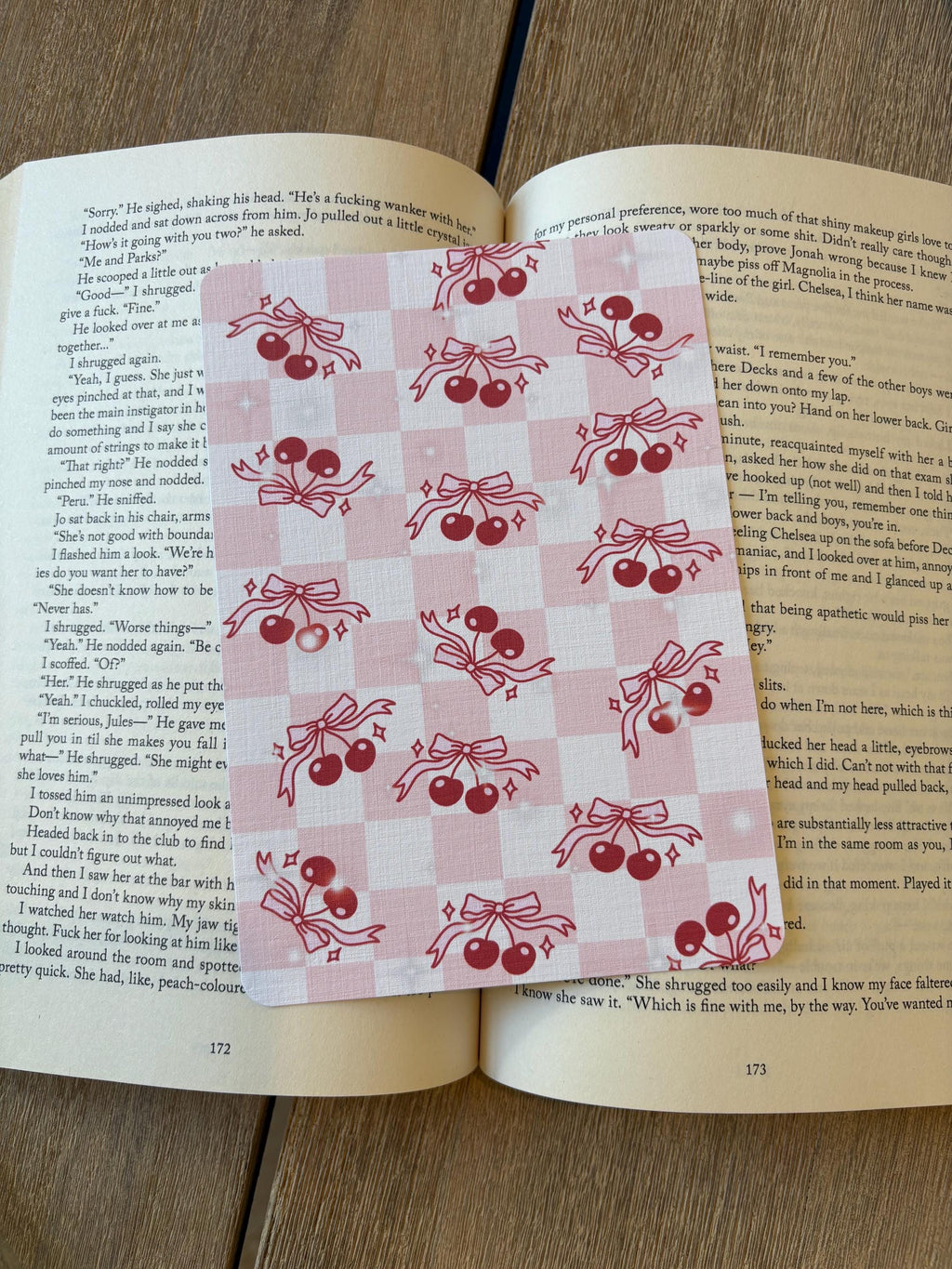 Checkered Cherry Kindle Insert