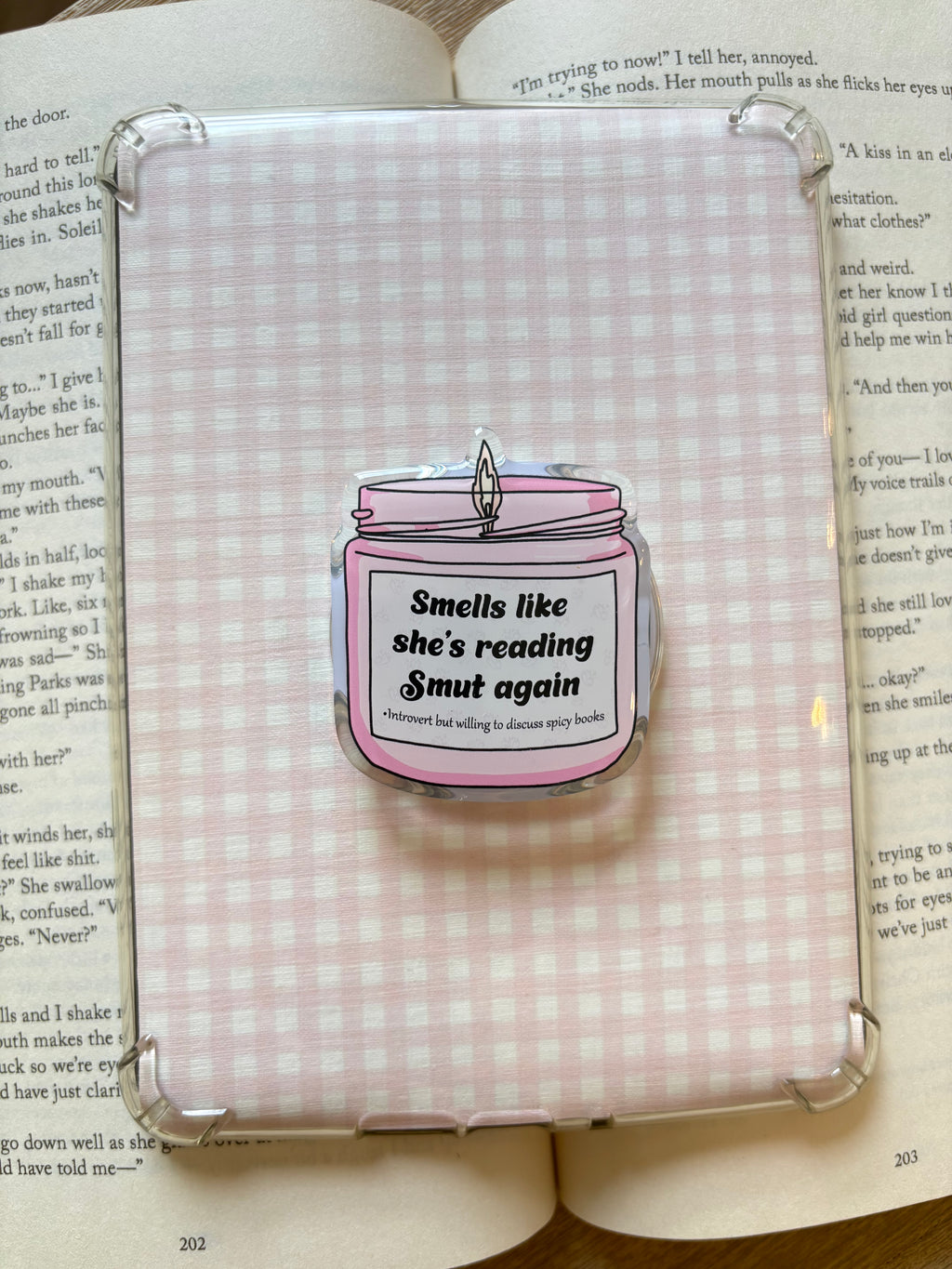 Smells Like She’s Reading Smut Again Magnetic Kindle grip