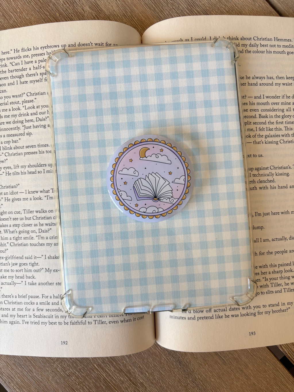 Clouds and Stars Whimsical Magnetic Kindle grip