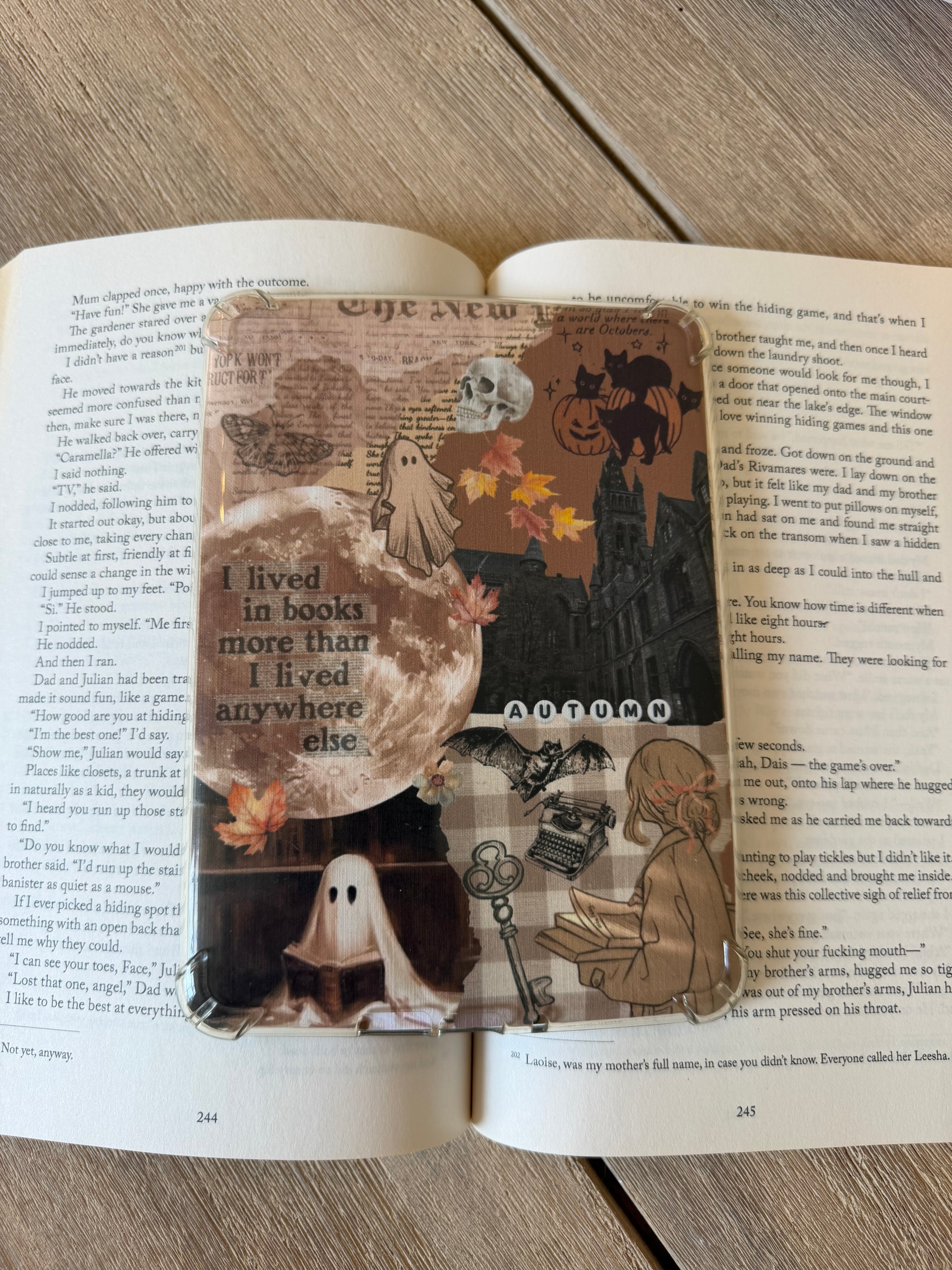 Dark Academia Ghosts Kindle Insert
