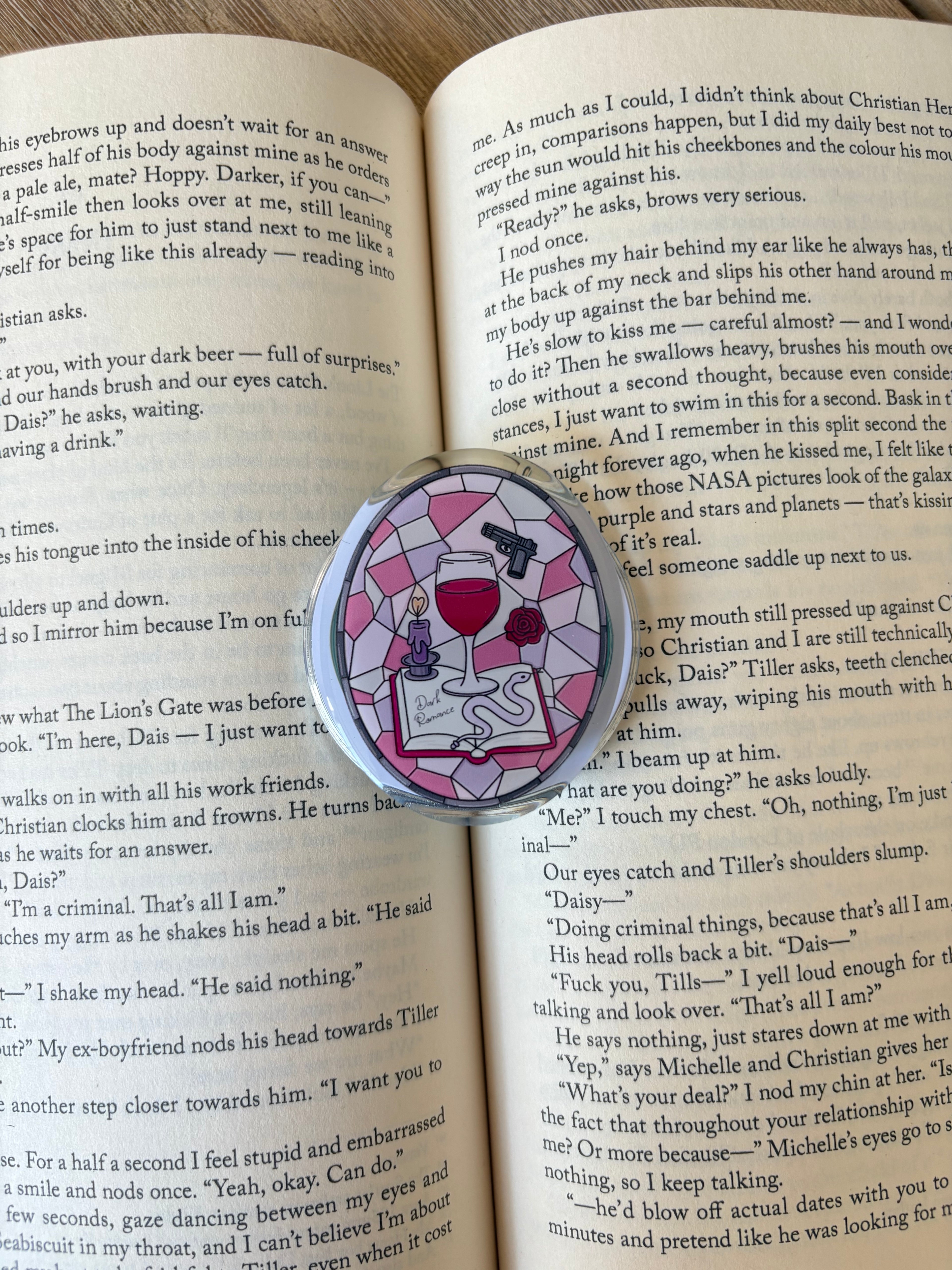 Dark Romance Magnetic Kindle grip