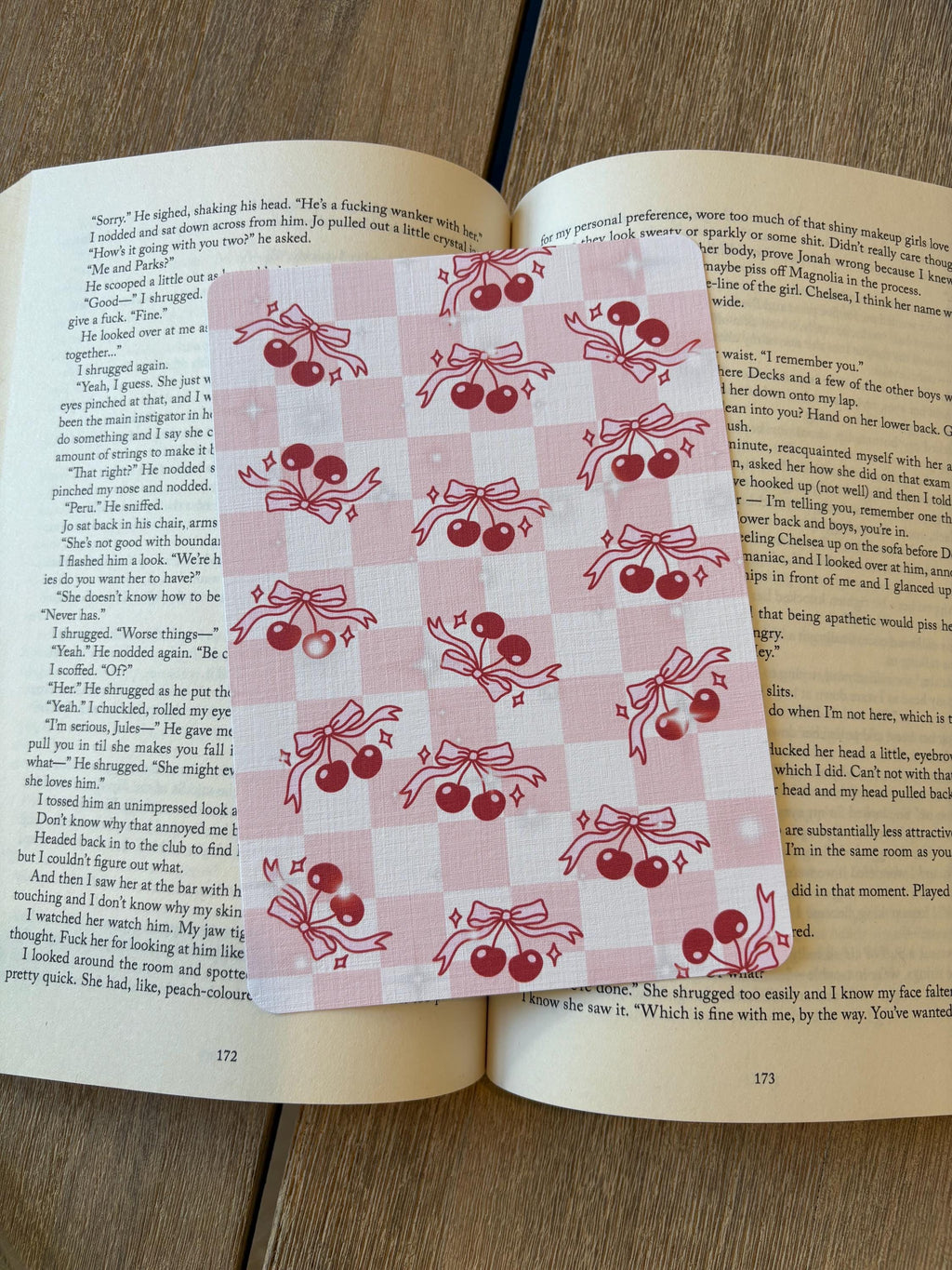 Checkered Cherry Kindle Insert