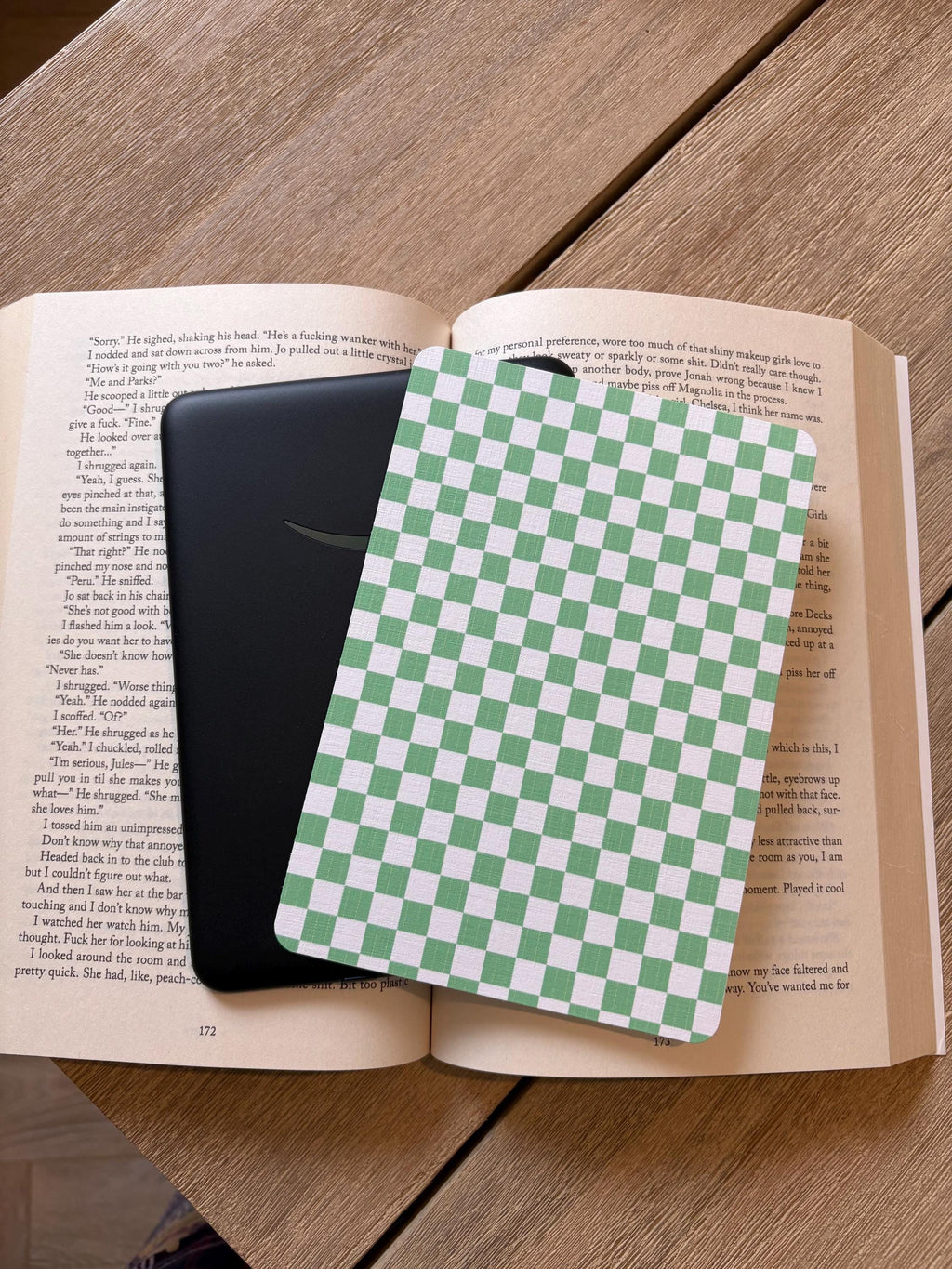 Checkered Kindle Inserts, checkered pattern Kindle Insert