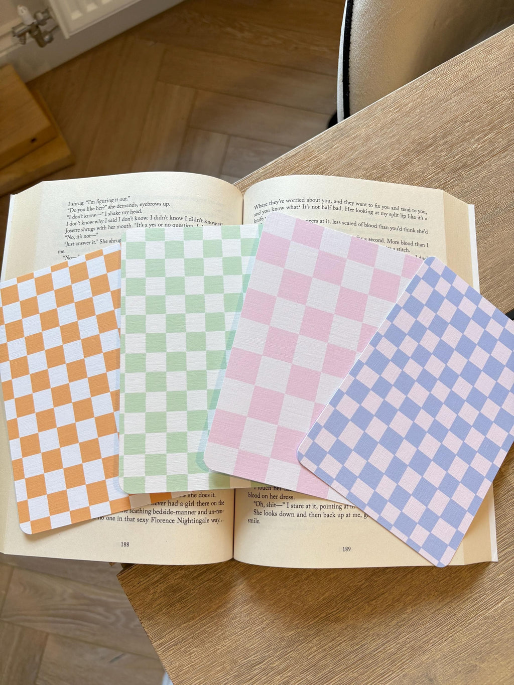 Checkered Kindle Inserts