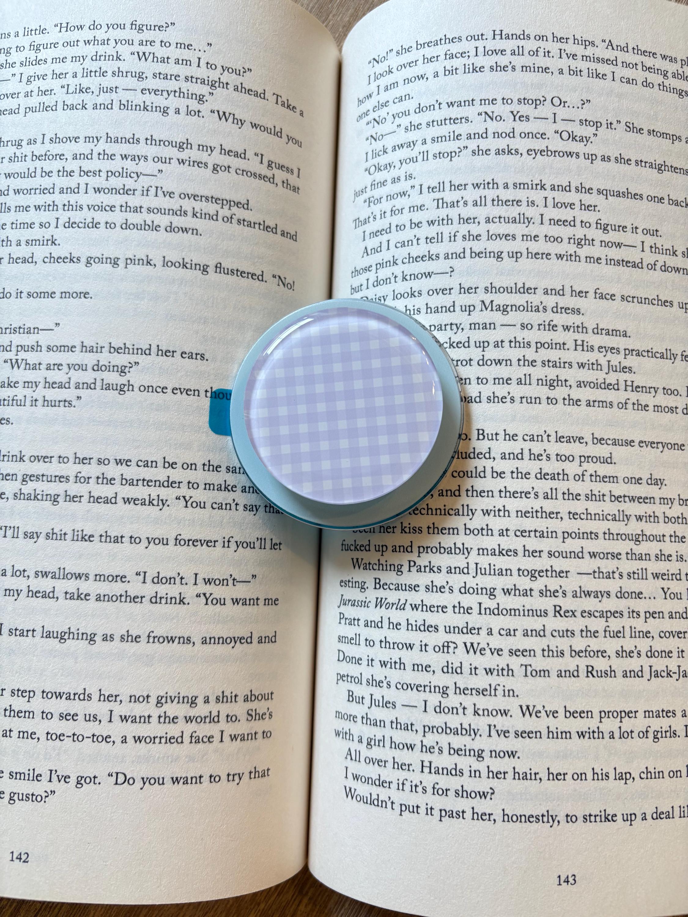 Gingham Magnetic kindle grips/ blue, pink, green and purple