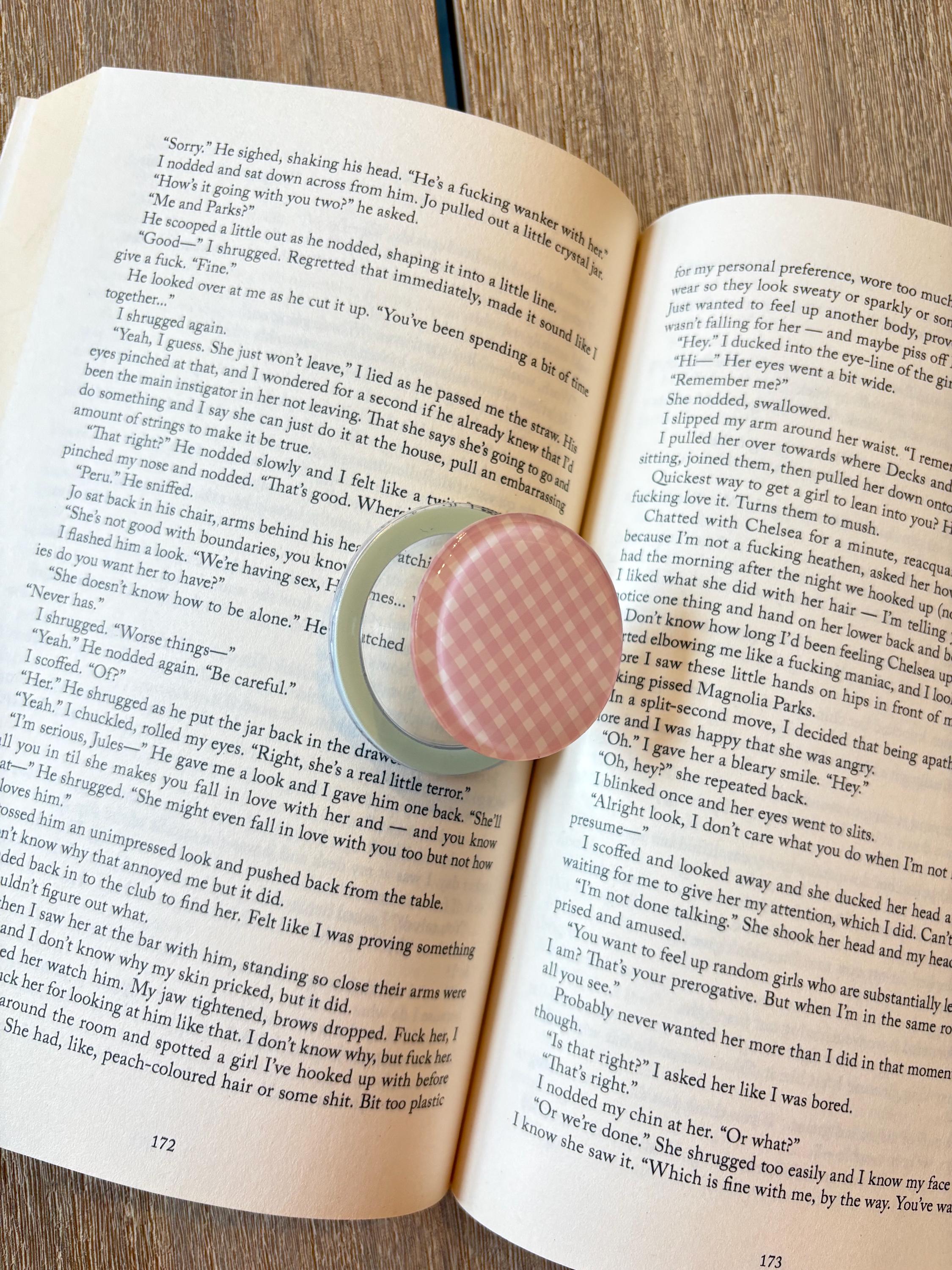Gingham Magnetic kindle grips/ blue, pink, green and purple